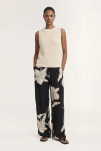 Autumn Tones: Veda Black Cream Floral Relaxed Pant