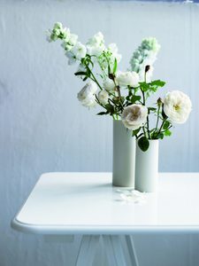 Products: MUD Australia Ceramics - Vase Round - Florafauna