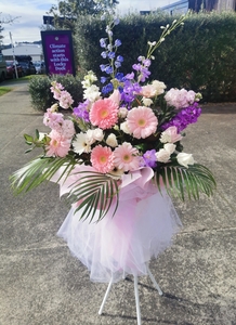 BIG FLOWERS' ARRANGEMENT - Botany Downs Florist & East Auckland same day del&hellip;