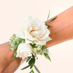 Wedding Florist Auckland: Corsages