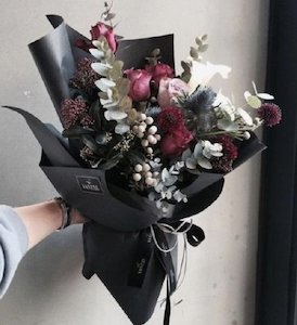 Audi: Black Wrap Bouquet - A