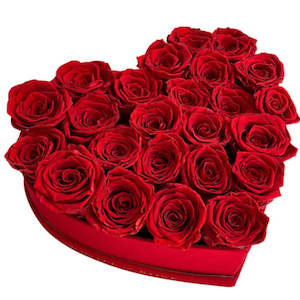 Valentines Day Flowers: Heart of Roses