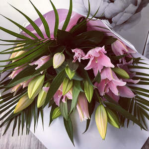 Bouquets: Pink Lily Bouquet