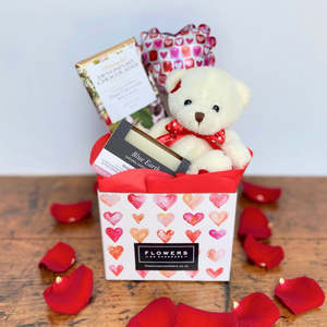 Luv You Gift Box