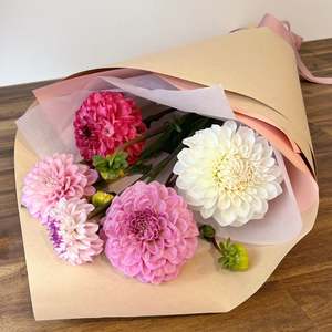 Sympathy Flowers: Seasonal Dahlia Wrap