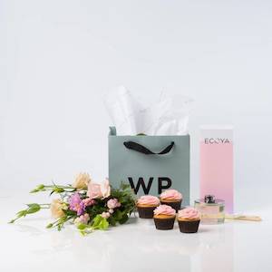 Occasion: Sweet Pea Ecoya, Cupcakes & Flowers Gift Set
