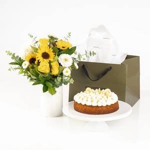 NEW – Lemon Curd Posy & Cake
