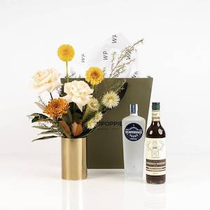 Gifts Combo Flower Gifts: Espresso Martini n Bouquet