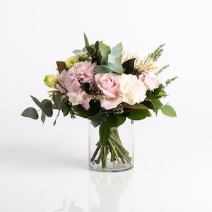 Occasion Romantic: Pastels Pink Posy