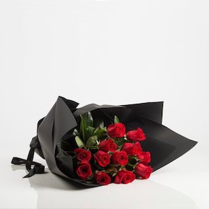 Occasion Romantic: Super Grade Red Roses