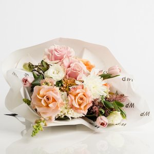Occasion Romantic: Pretty n' Peach Bouquet