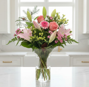 Bright Seasonal held mix bouquet
