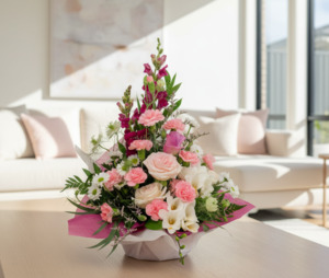 Products: Flower arrangement in pot box