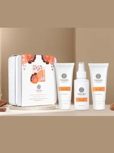 Desert Flower + Kakadu Plum Pamper Gift Set (H)