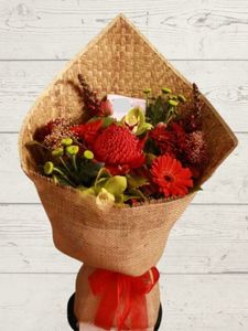 Harakeke Wrapped Red Bouquet