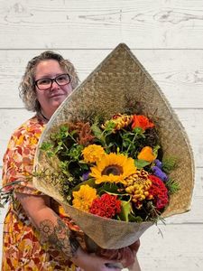 Harakeke Wrapped Bright Bouquet