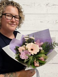 Seasonal Posy - range of colour options