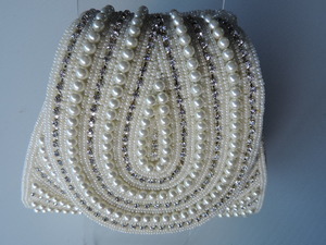 Wedding purse – white pearl