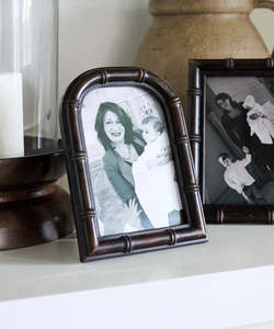French Country Collection: Bamboo Round Top Photo Frame 4x6