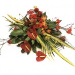 MODERN INFORMAL WREATH – Flowers in the City