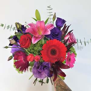 Under 100: Berry Nice Bouquet