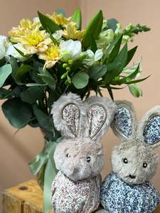 Welcome Little One – Vase and Bunny Gift Set