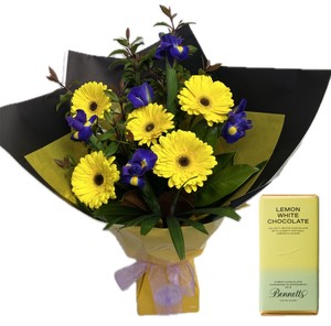 Bright Lemon Flower Delight