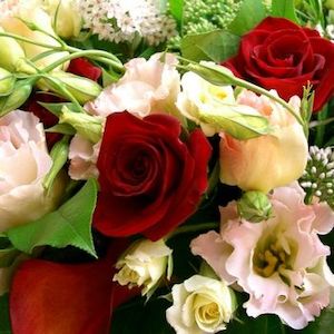 Valantines Day: Romantic Bouquet