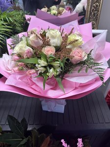Products: Pink and White Roses Bouquet - Perfect Floral Arrangement - Flowers that Wow- Florist - South Auckland Delivery