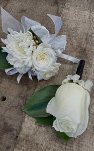 Bouquets: Wrist Corsage & Buttonhole Combo