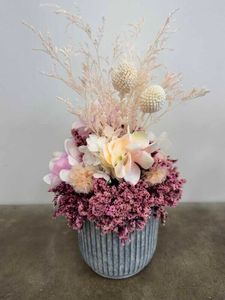 Florists Choice: Dried Arrangement