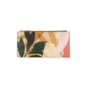 Travel: Whenua Wallet