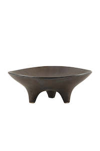 For The Home Stylist: Ceramic Tripod Plate Onyx