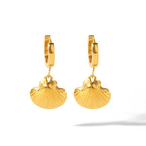 Flying Saucers Jewery: Flying Saucers Shell earrings