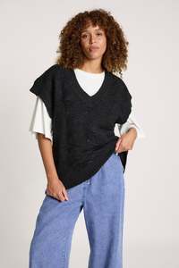 Eb Ive: Eb + Ive orin knit vest Black