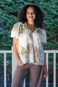 Fashion: Clemi flare top