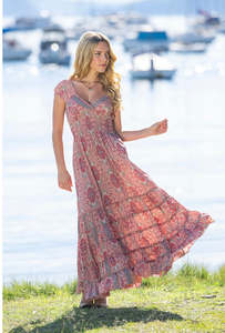 Fashion: Binda Rosa dress