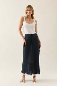 Isle of mine ida knit skirt  navy