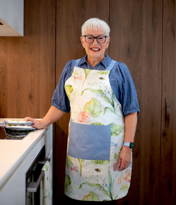 MM Linen Apron - Essie