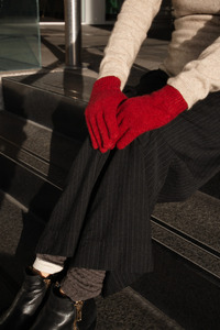 Gloves: Kapeka Merinosilk Gloves - Fire