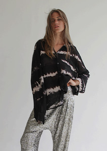 Adine Studio: Adine Studio Blouse - Black and White