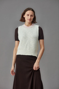 Standard Issue: Standard Issue Merino Boucle Crop Vest - Natural/Lychee