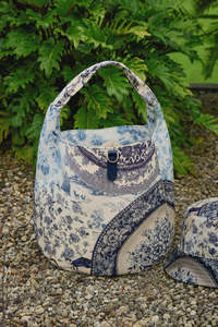 Accessories 1: Curate Full Volume Bag - Blue Plate