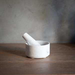 Marble Marble Onyx: Ora Marble Mortar & Pestle | White - 13cm x 7cm