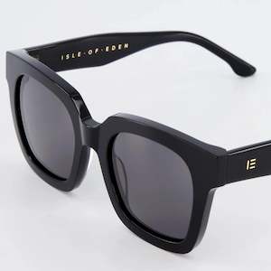 Sunglasses: Isle of Eden Sunglasses | Maleika - Black