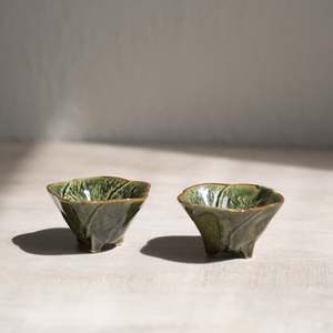 Japanese Ceramics | Petal Footed Dish | Oribe Green | Set/2