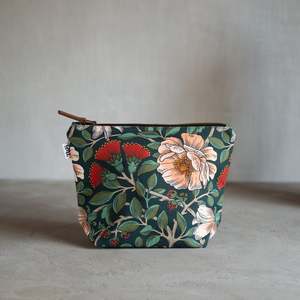 Sale: Large Pouch | Rata & Mt Cook Lily