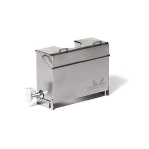 Portable Grills: Winnerwell Large Oven Water Tank