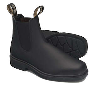 Blundstone: Blundstone 063 Dress Chelsea Boot Black for Women or  Men