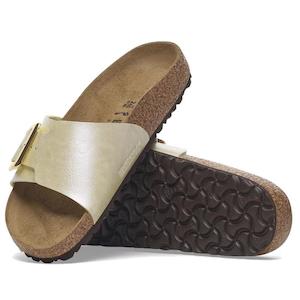 Birkenstock: Birkenstock Womens Catalina Cushion Buckle Birko Flor Pearl white Regular Width
